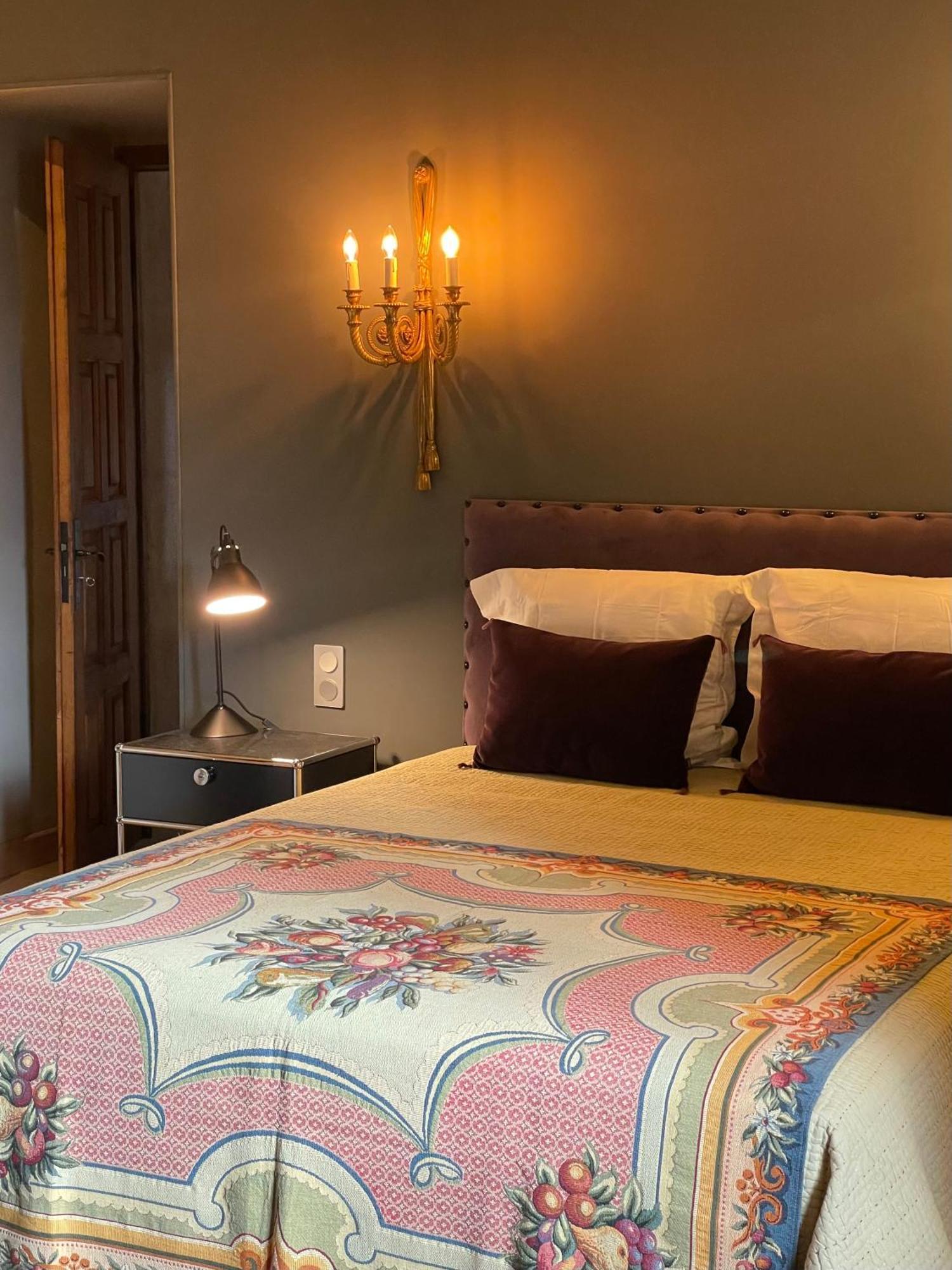 Manoir Medieval Du XV Ieme Siecle Minihy-Treguier Экстерьер фото